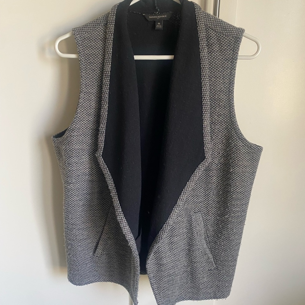 Banana Republic Black Sleeveless Vest